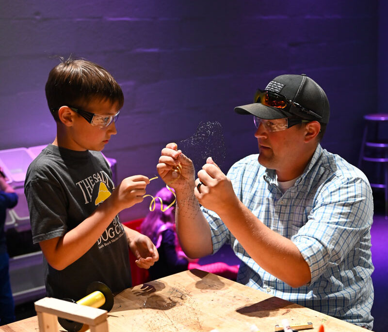 Tinkering Garage | Adventure Science Center